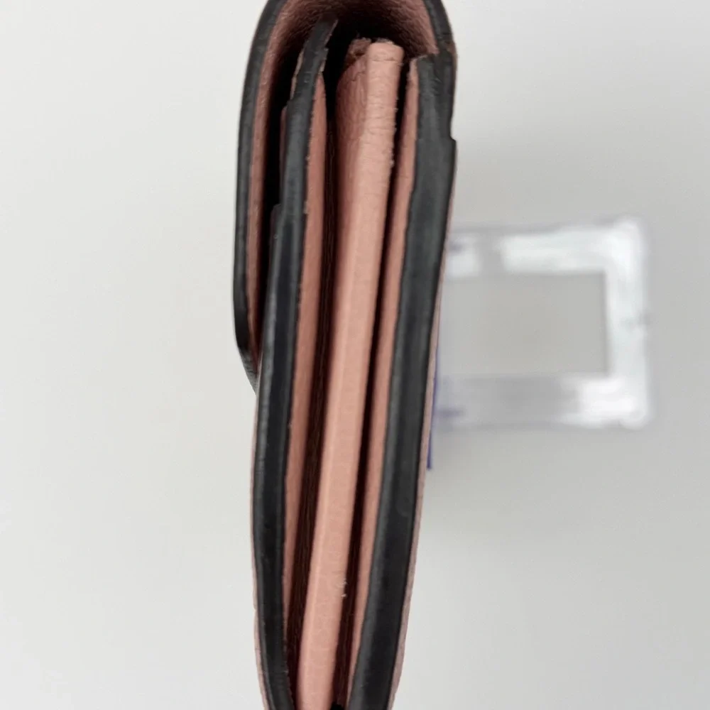 Louis Vuitton Poudre Empriente Sarah Wallet w/ Chain Blush Pink - Picture 15 of 16